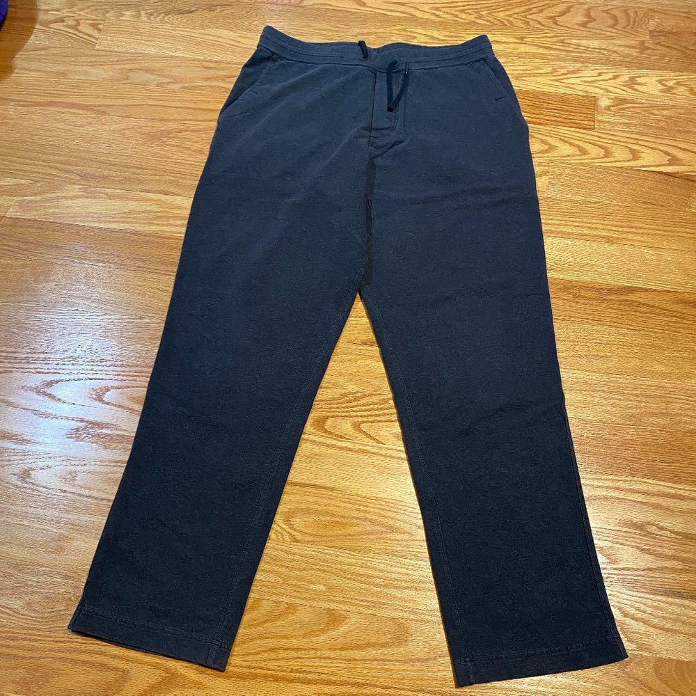 LULULEMON Men’s Lounge Pant Gray Sz Large